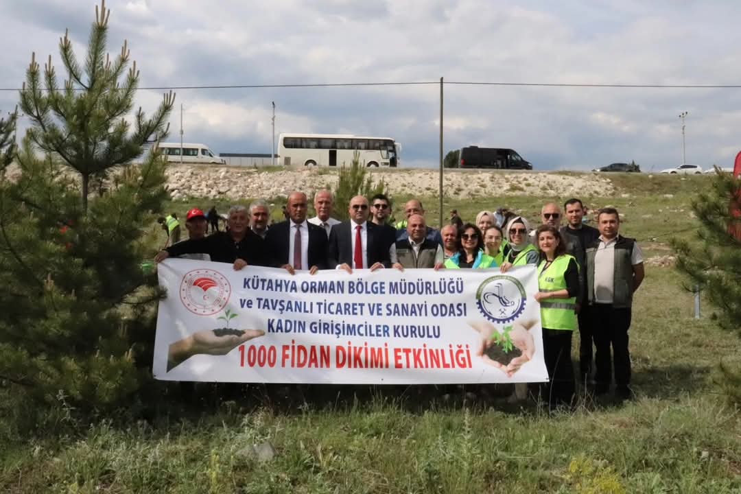 “Köklerinden Hayat Var” Etkinliğiyle Tavşanlı’da 1000 Fidan Toprakla Buluştu